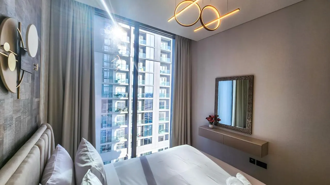 Stay By Latinem 2Br Holiday Home Cvr B1808 Near Burj Khalifa دبي