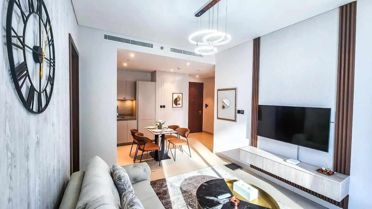 Stay By Latinem 2Br Holiday Home Cvr B1808 Near Burj Khalifa دبي